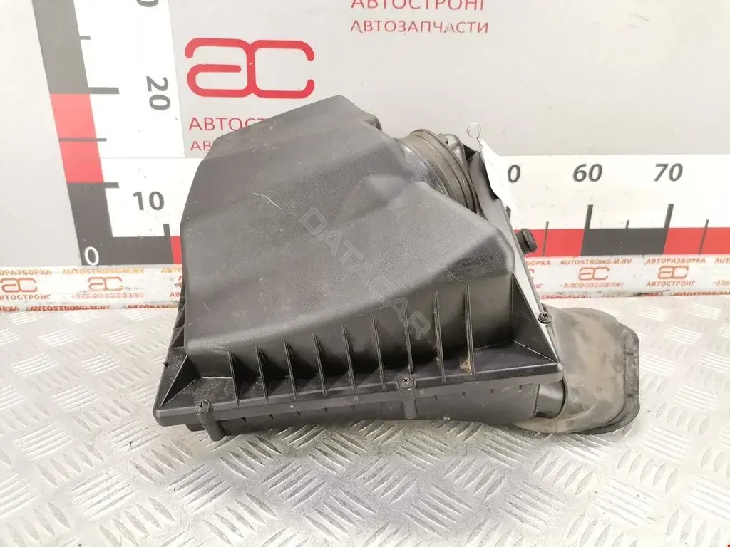 Корпус воздушного фильтра 13311896, 13336901