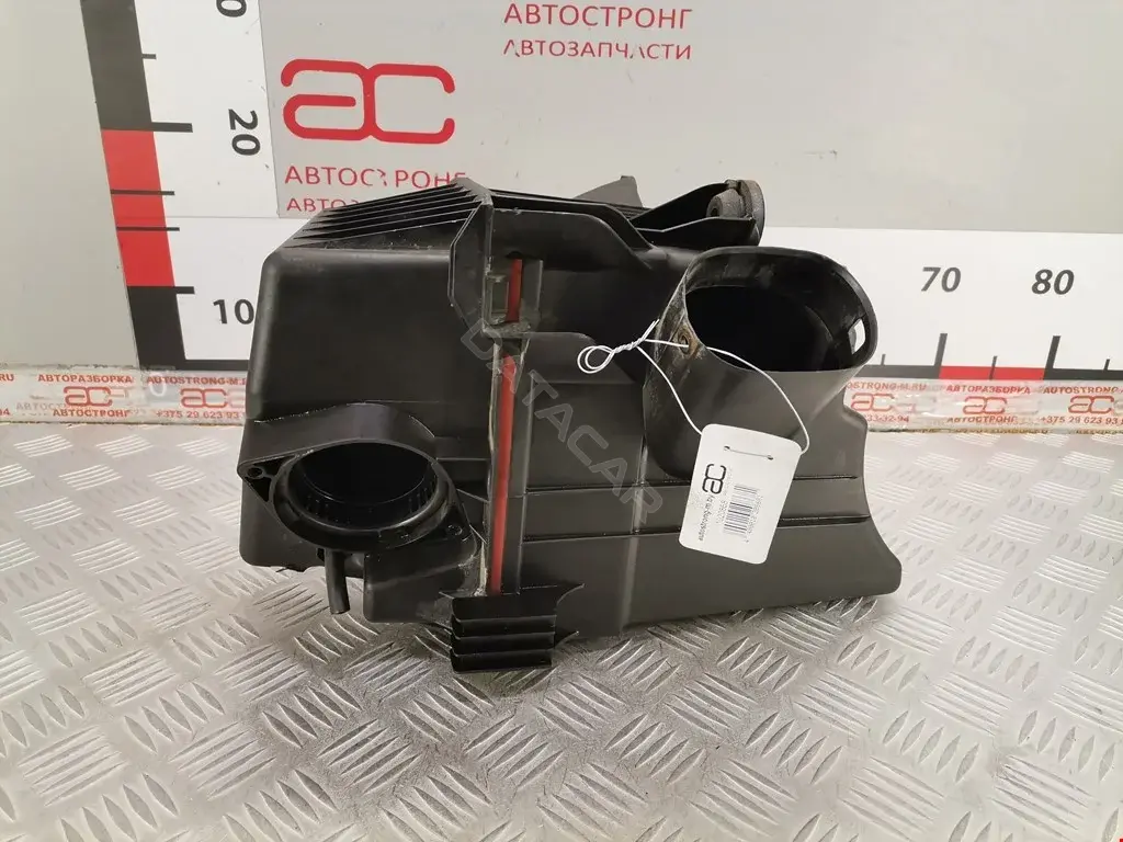 Корпус воздушного фильтра 6Q0129601AR, 6Q0129607AR