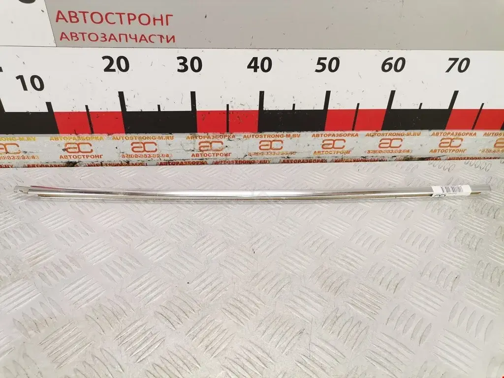 Молдинг двери 3T5839643