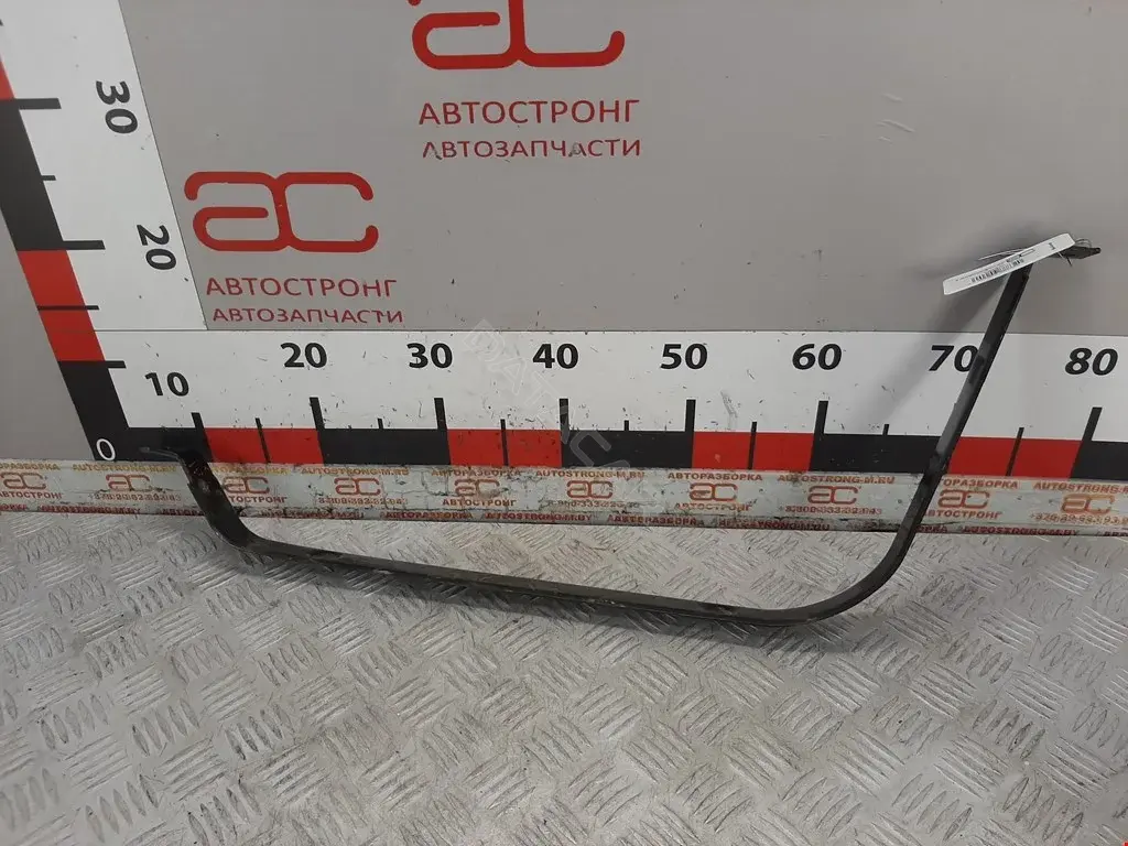 Крепление топливного бака 22935111