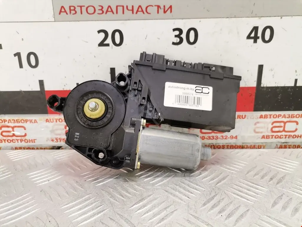 Моторчик стеклоподъемник 7L0959704D, 7L0959794