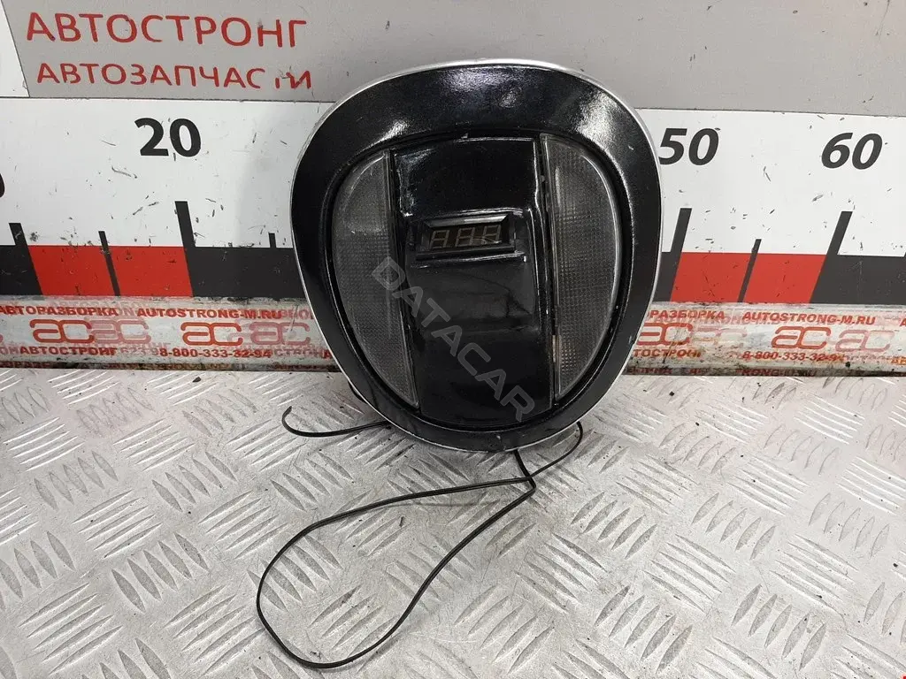 Плафон освещения салона 05016937AA