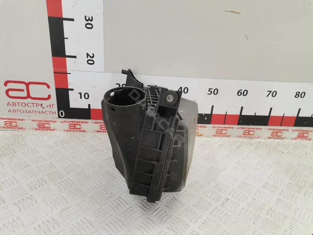 Корпус воздушного фильтра MR11238, MR911743