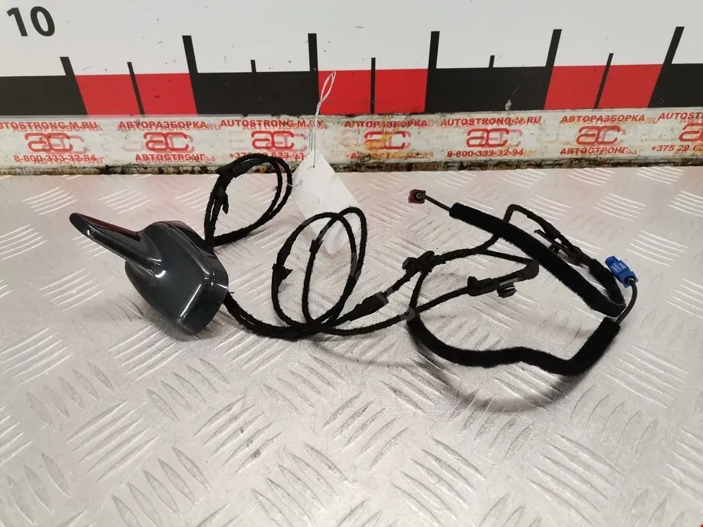 Антенна 8T0035503H, 8T0035503J