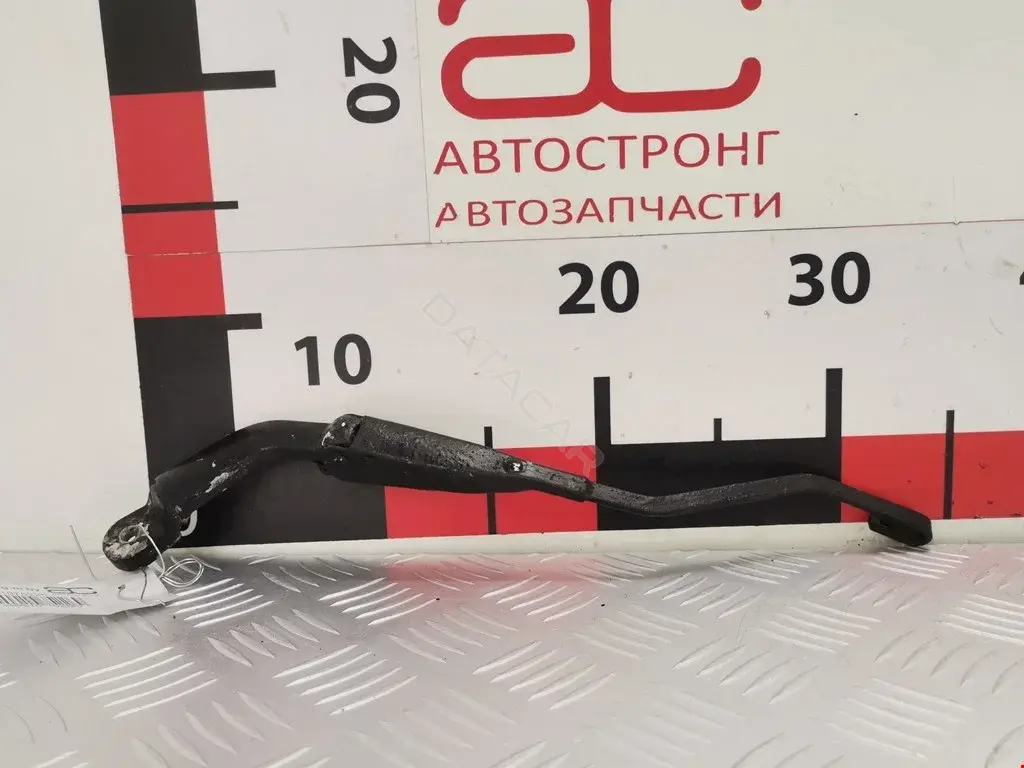 Рычаг стеклоочистителя 0K2C067421A