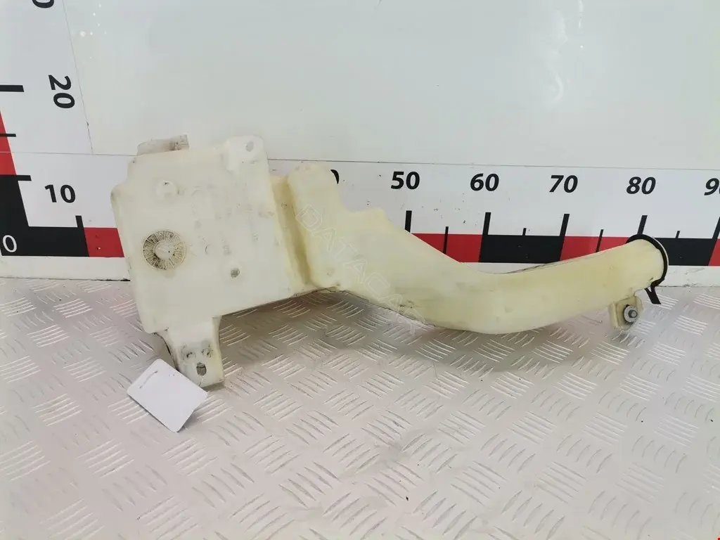 Бачок омывателя BT4Z17618A