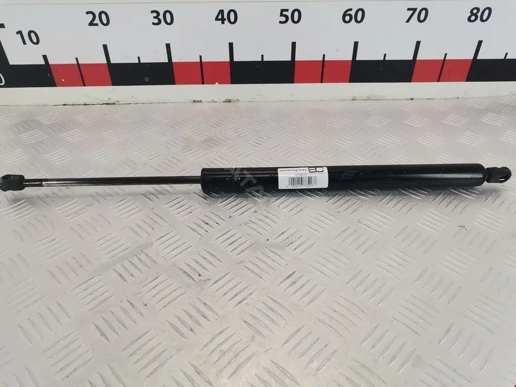 Амортизатор крышки багажника, капота, заднего стекла 0488KG, 0519FC, 05268