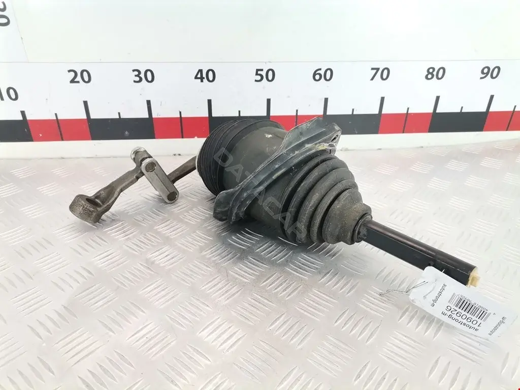 Рулевой карданчик 2104620748, A2104620748