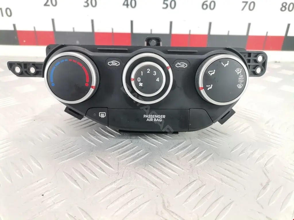 Блок управления климат-контролем 972501Y300