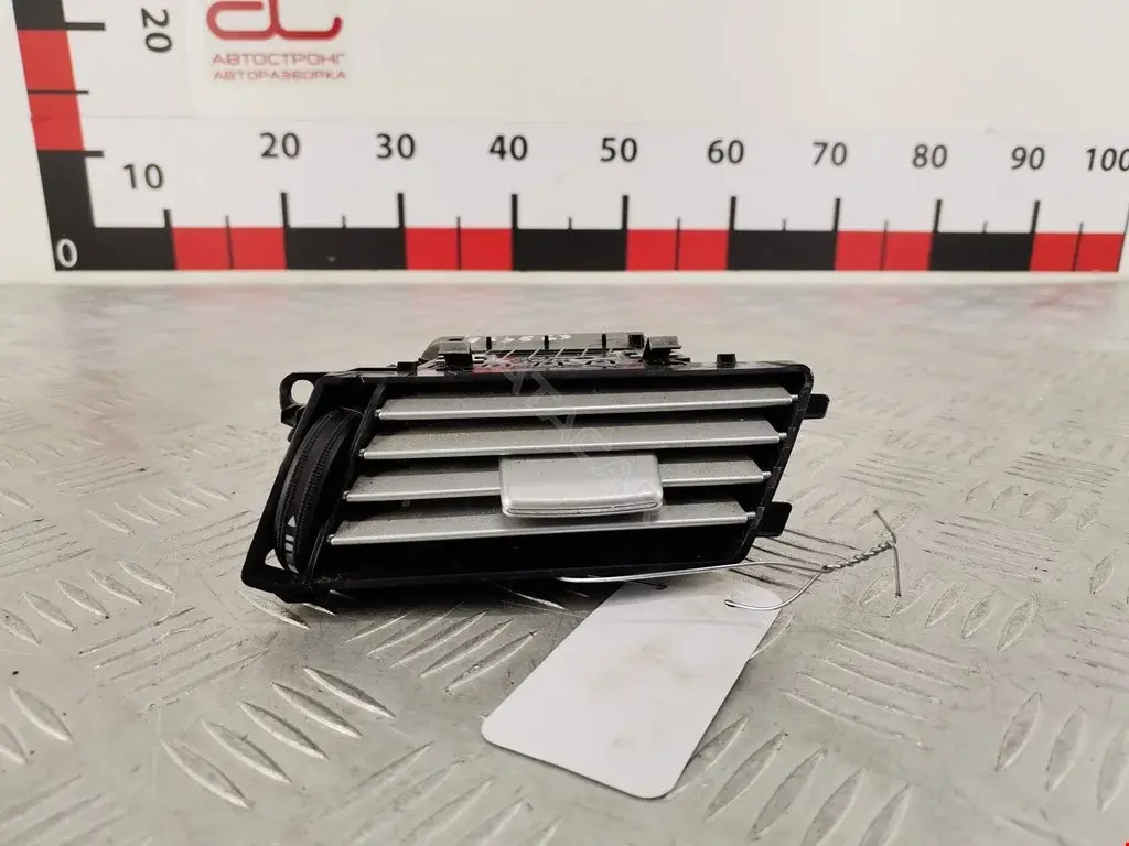 Дефлектор обдува салона A2128300254