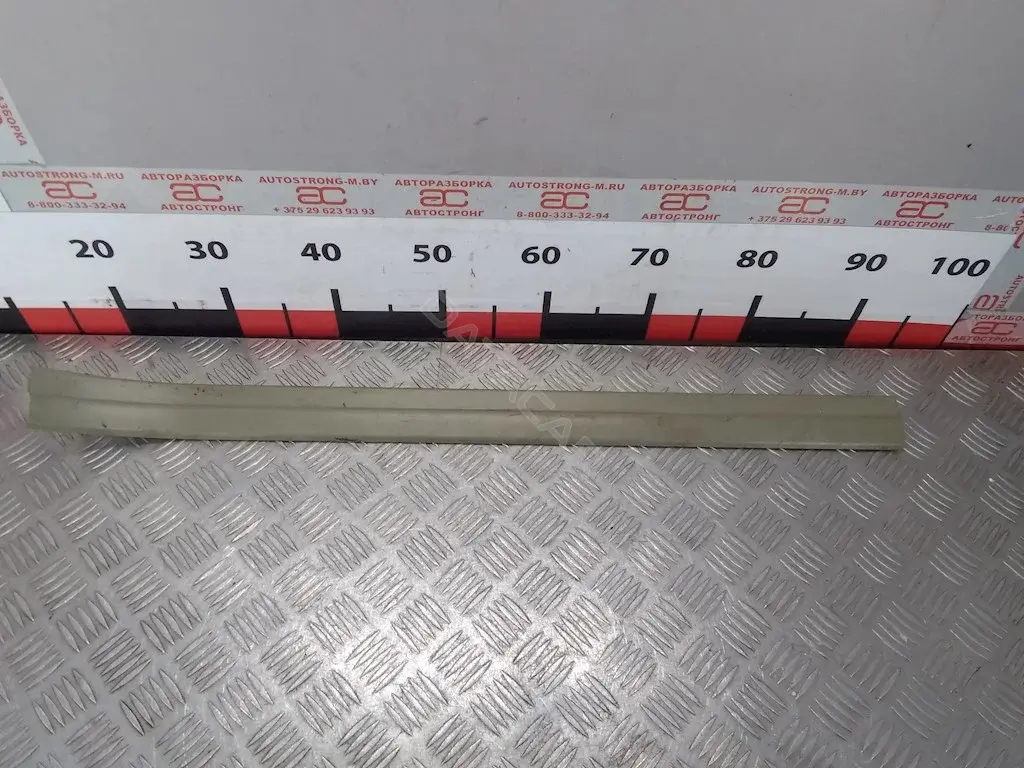 Накладка на порог 51478262624, 8402108