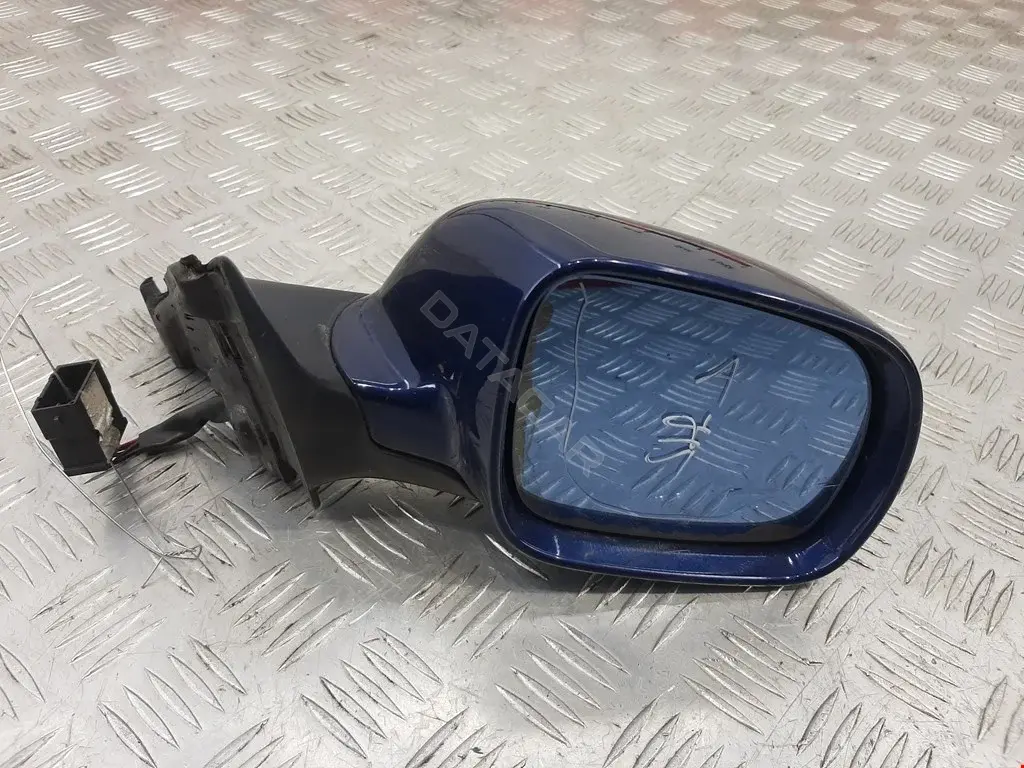 Наружное зеркало 8L1858500