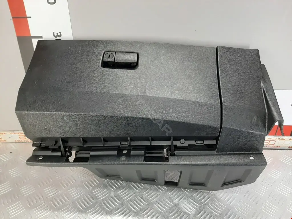 Бардачок 68108CA000, 68500CA002