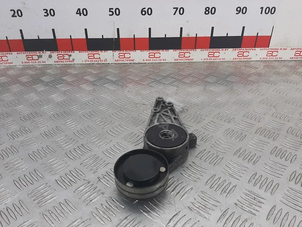 Натяжитель ремня генератора 058903133, 058903133B, 058903133D
