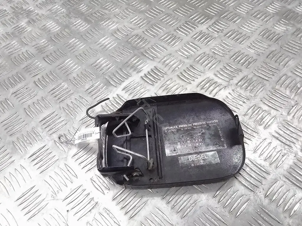 Крышка лючка топливного бака 2037500206, A2035846917, A2037500206