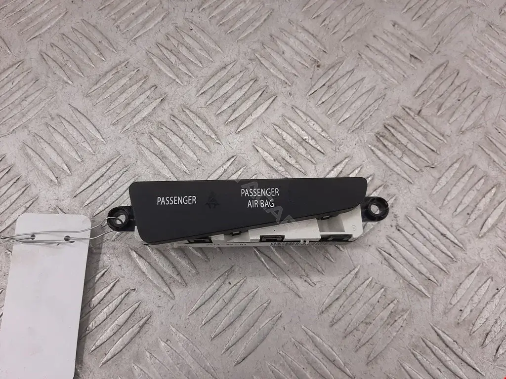Дисплей 959302T000