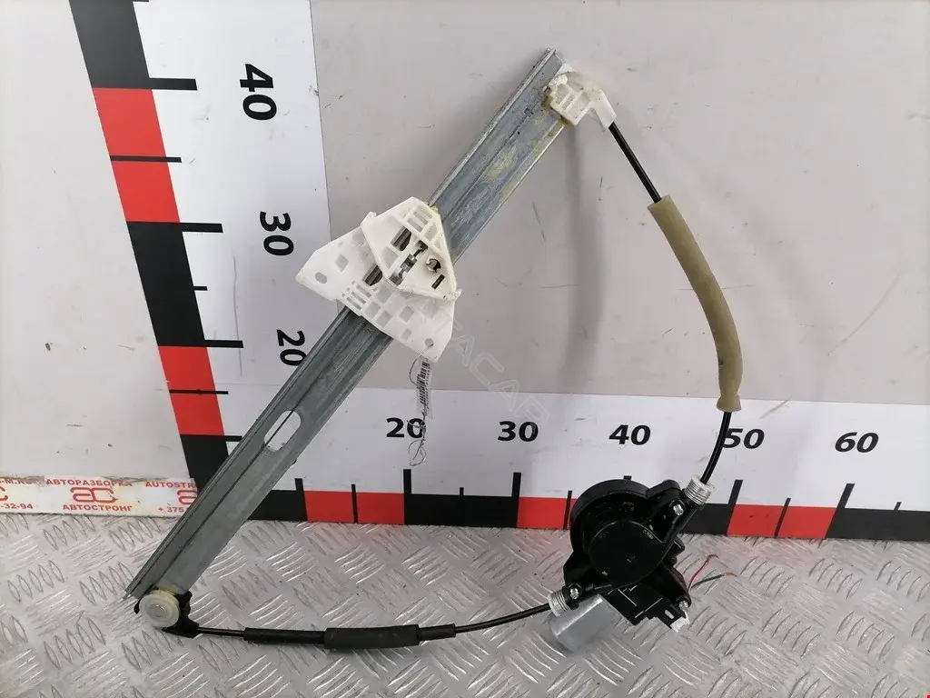 Стеклоподъемник D01G5958X, DF8259590B