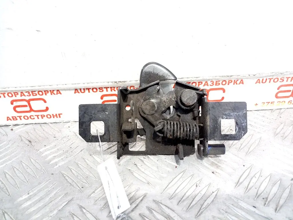 Замок капота 7M0823509, YM2116700AC