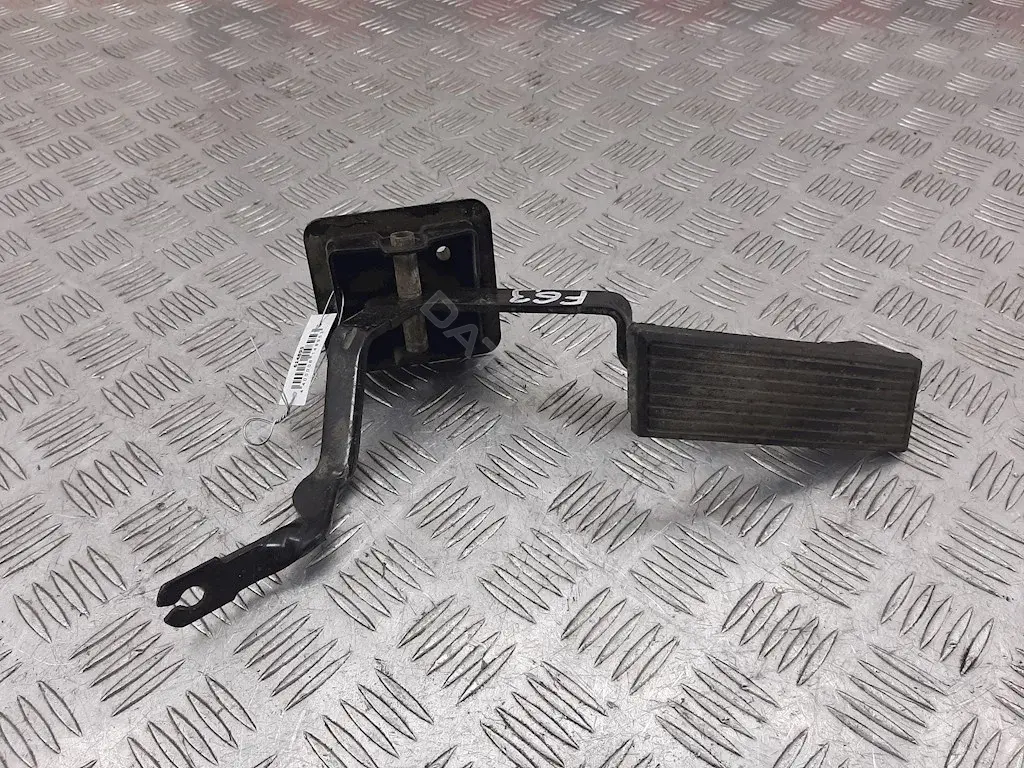 Педаль газа 04891159AA