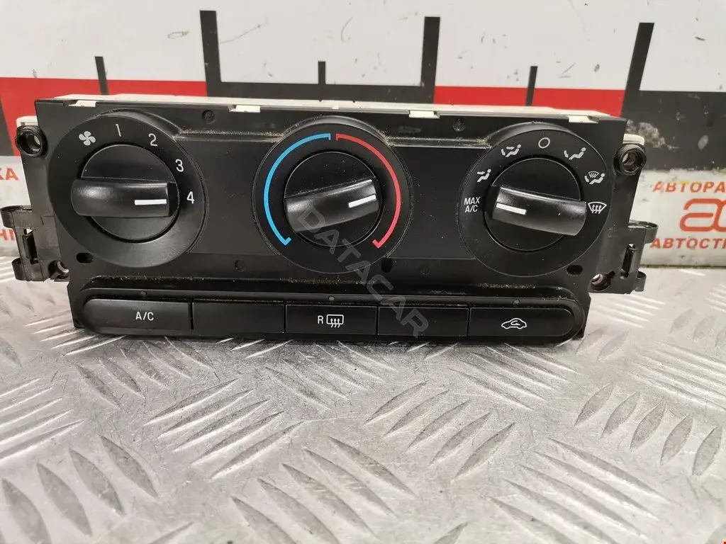 Блок управления климат-контролем 7T4319980AC, 8T4Z19980C