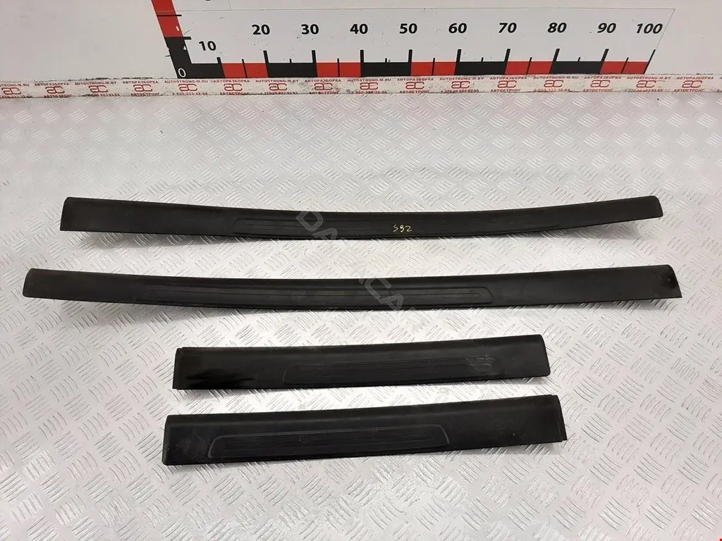 Накладка на порог 4F0853373B