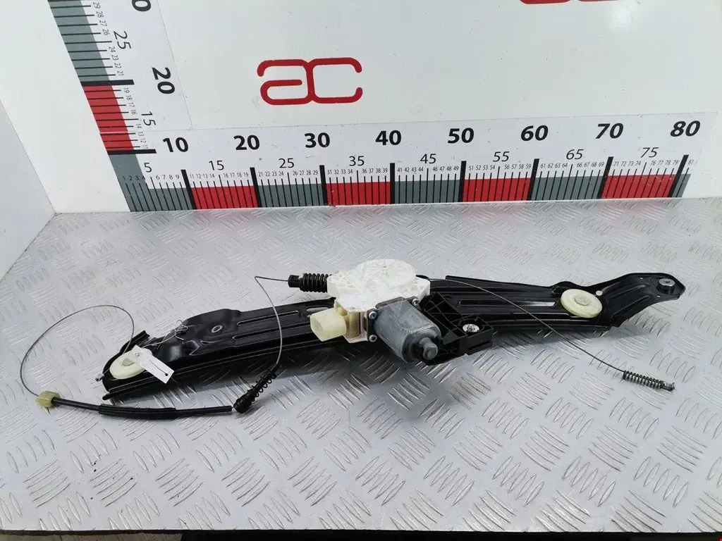 Стеклоподъемник 51357182616, 7182096, 7182616