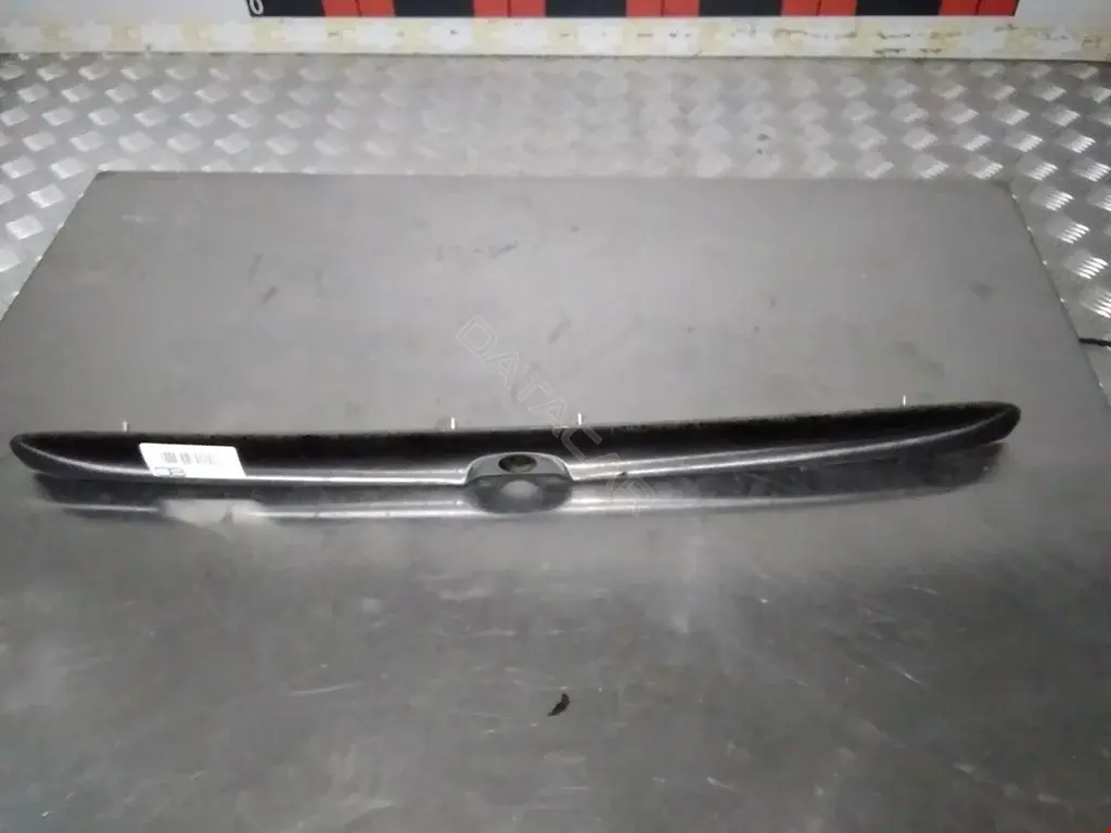 Ручка крышки багажника 91132032, 93240976