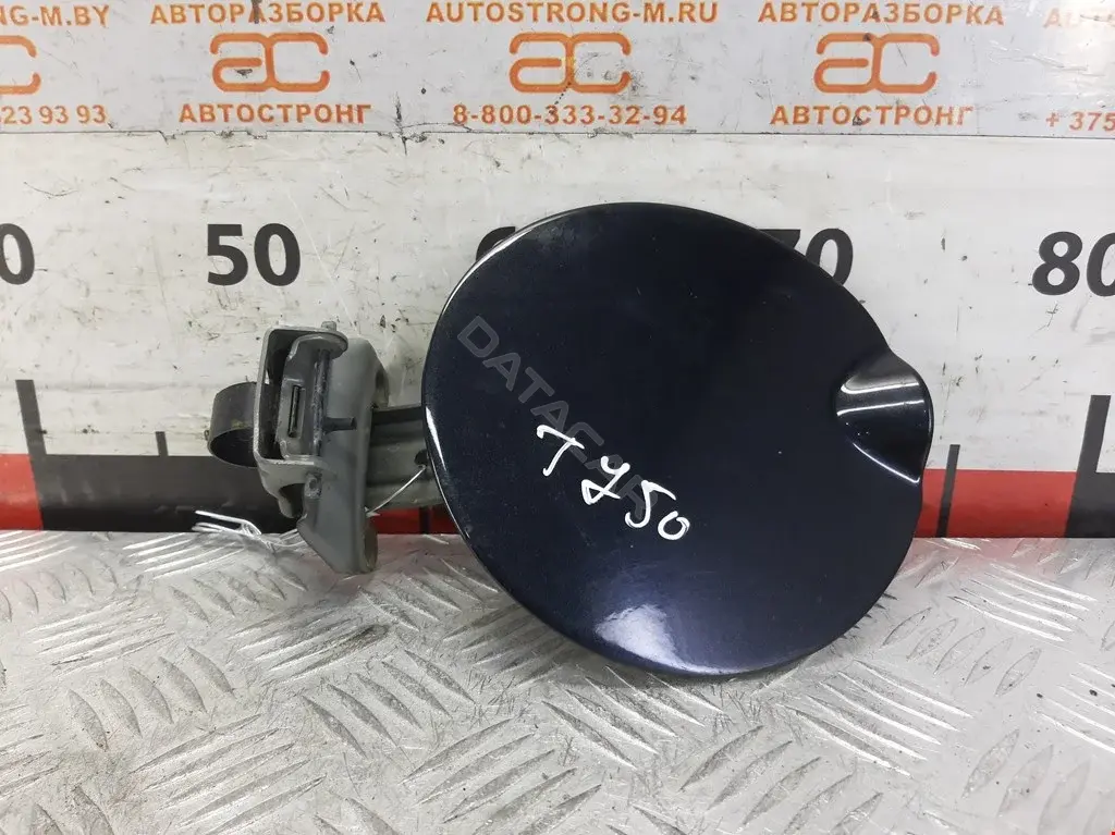 Крышка лючка топливного бака 55135514AB