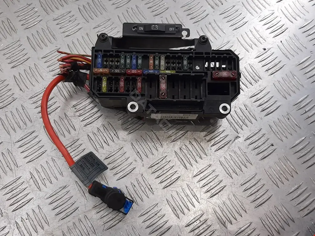 Блок предохранителей 61136900583