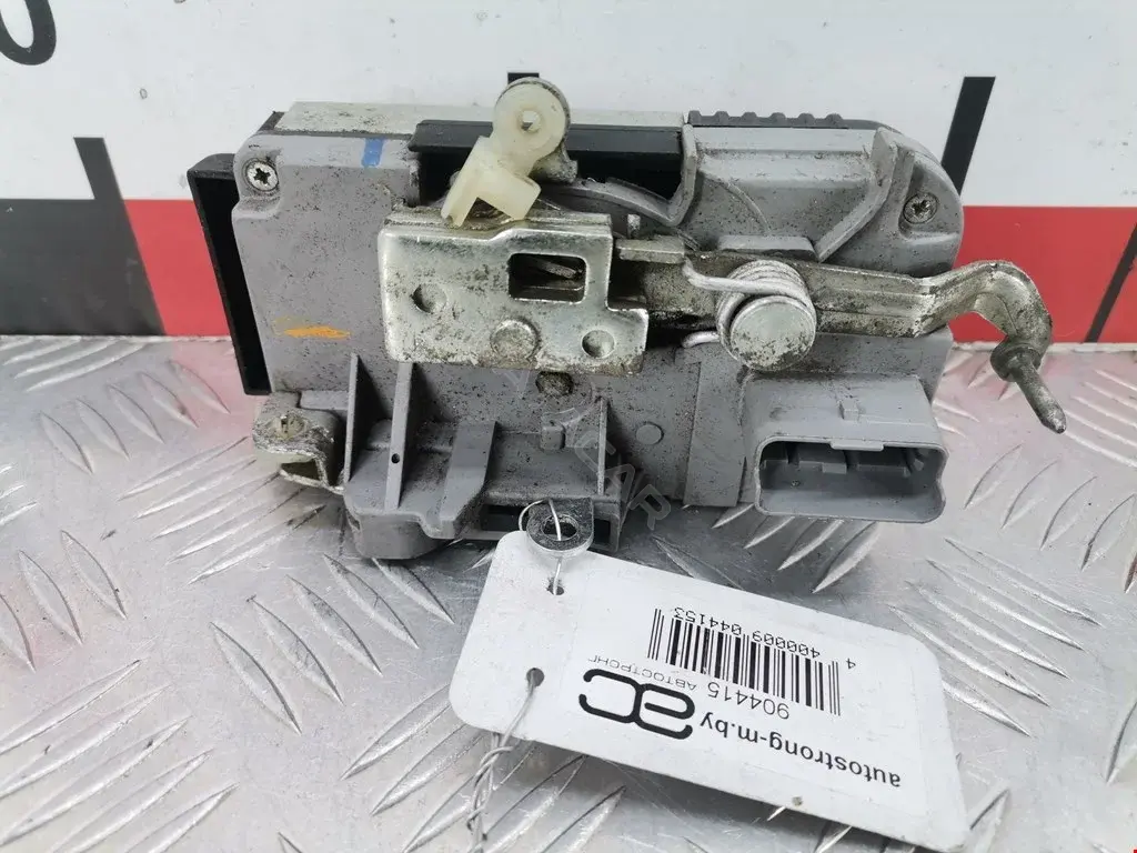 Замок двери 9136L8