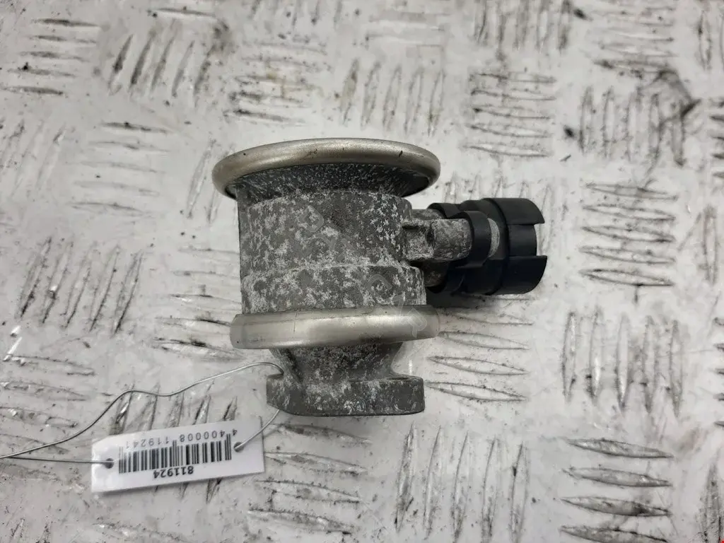Клапан ЕГР 06A131351, 06A131351D