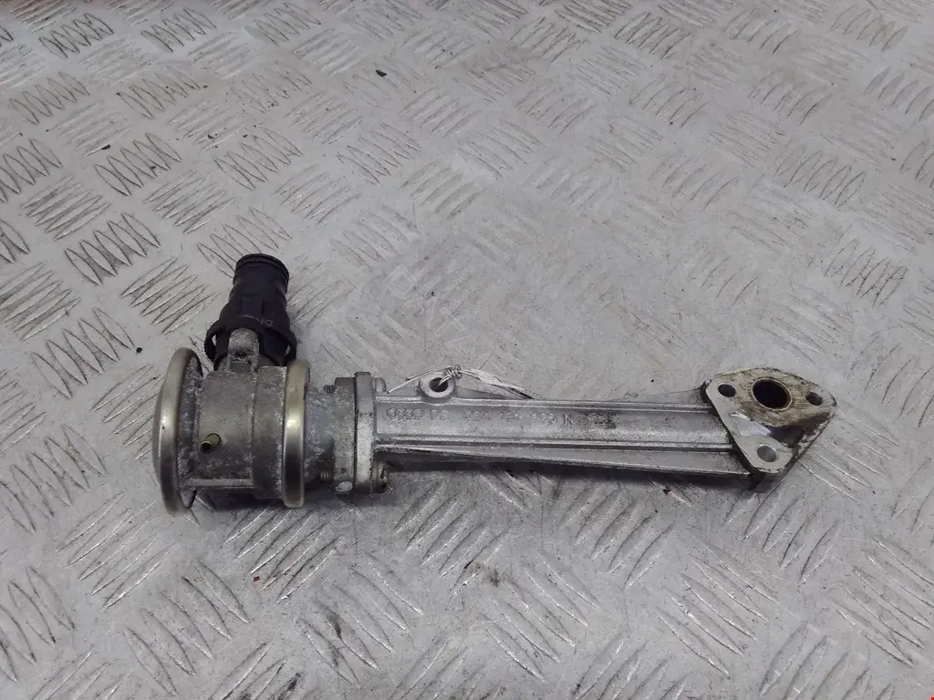 Клапан ЕГР 06A131085N, 72228617