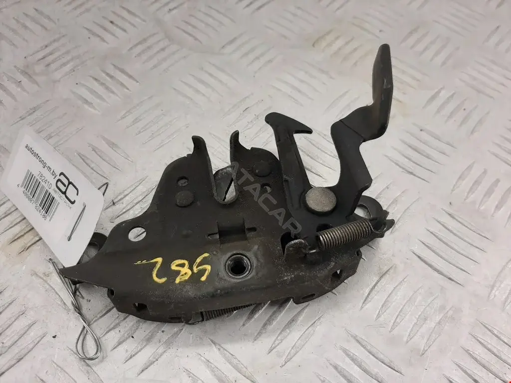 Замок капота 65601CA00A