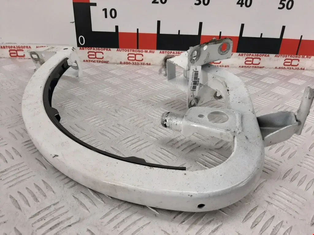 Петля крышки багажника 8V5827302, 8V5827302C