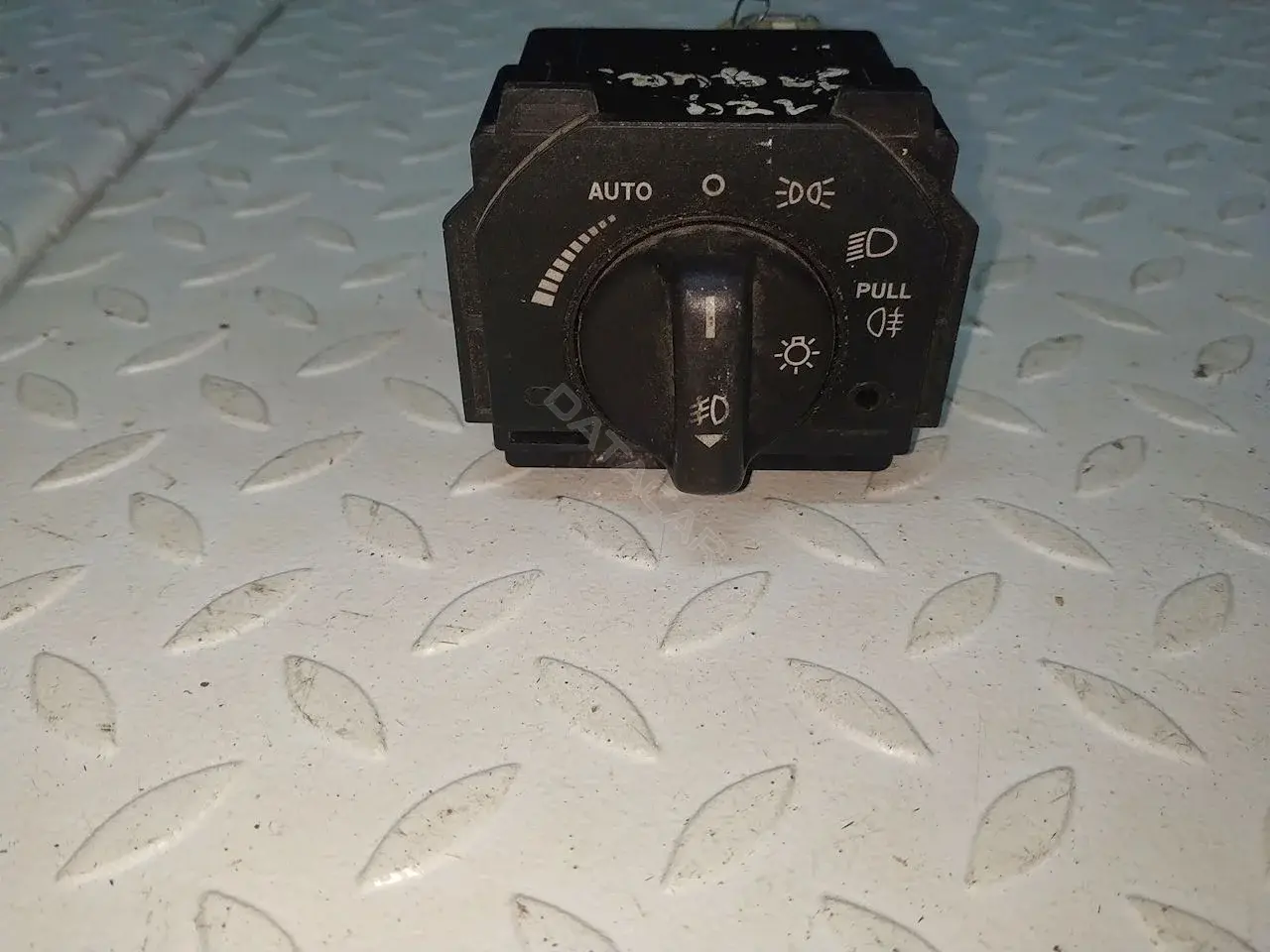 Переключатель подрулевой XR82091, XR83-11654CC