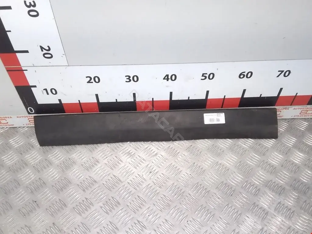 Молдинг двери 3B0854949B