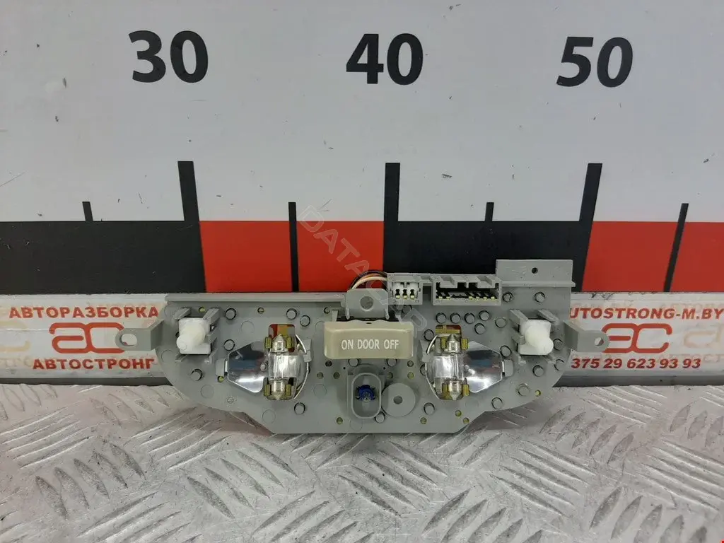 Плафон освещения салона 26430ZQ10A