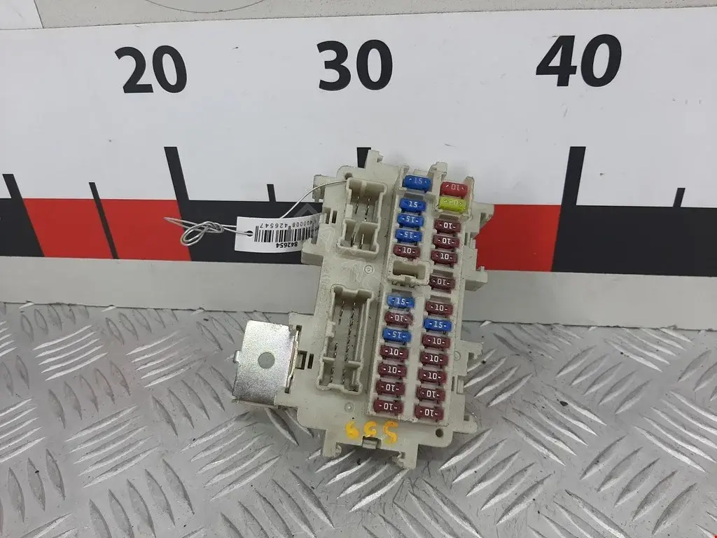 Блок предохранителей 24350ZS00A