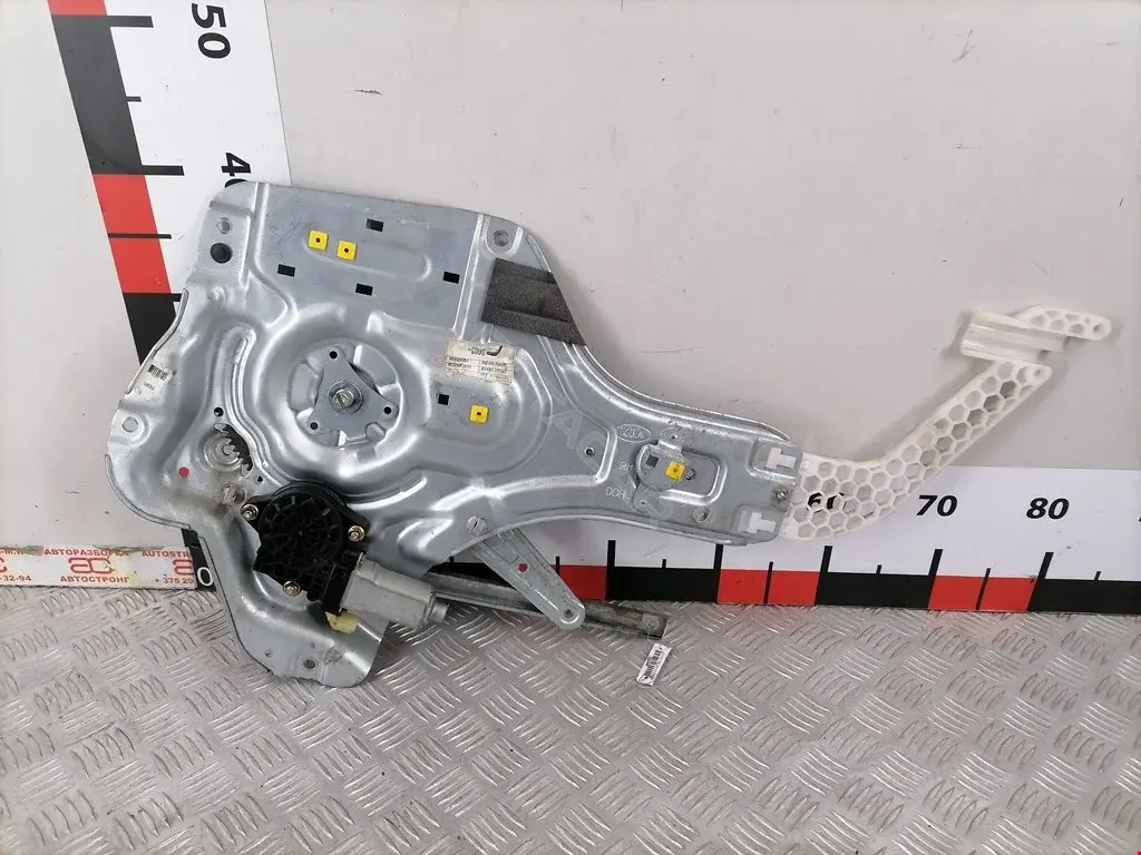 Стеклоподъемник 6C29A1633, 834022F010