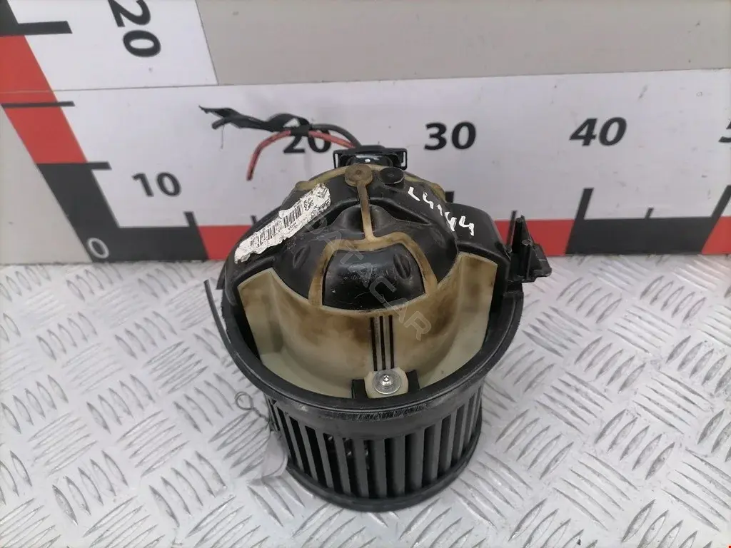Моторчик печки 6441Z7, 715222, 87250