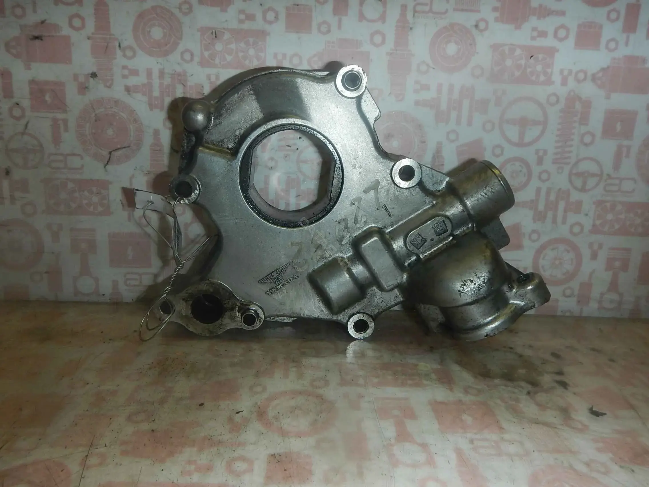 Масляный насос 15010AA340