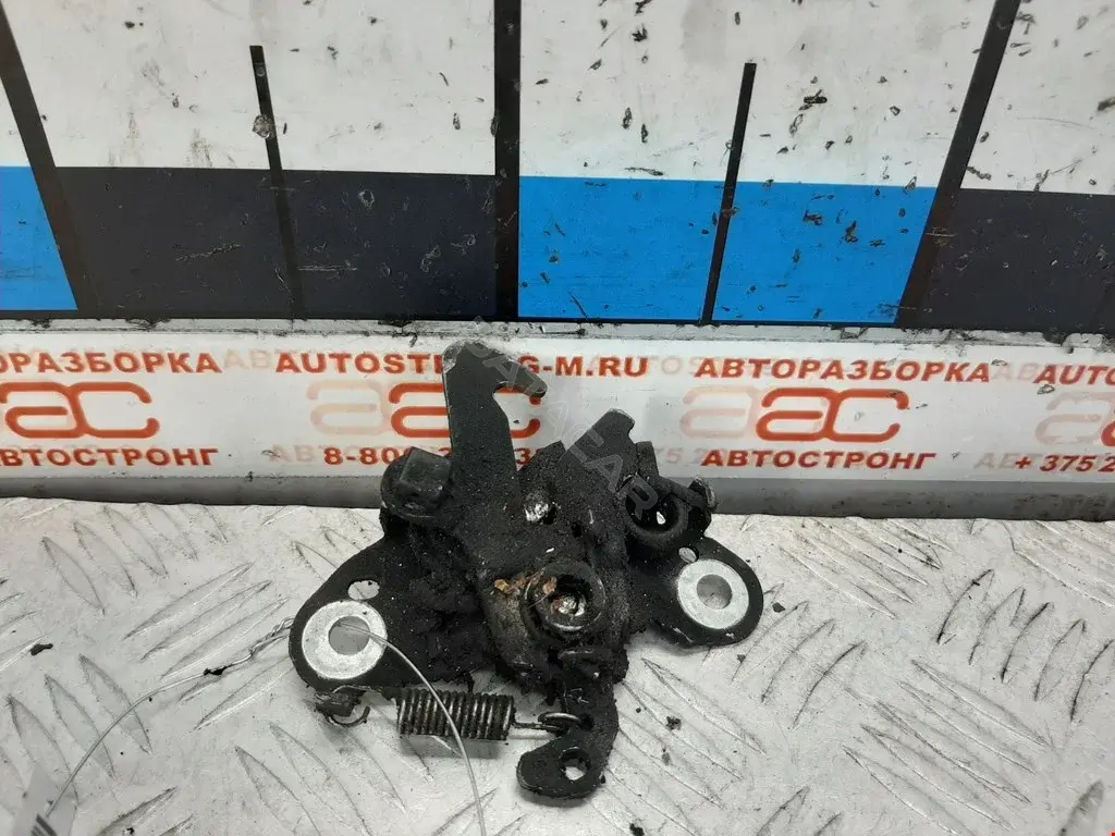 Замок капота 1489213080, 7934C2