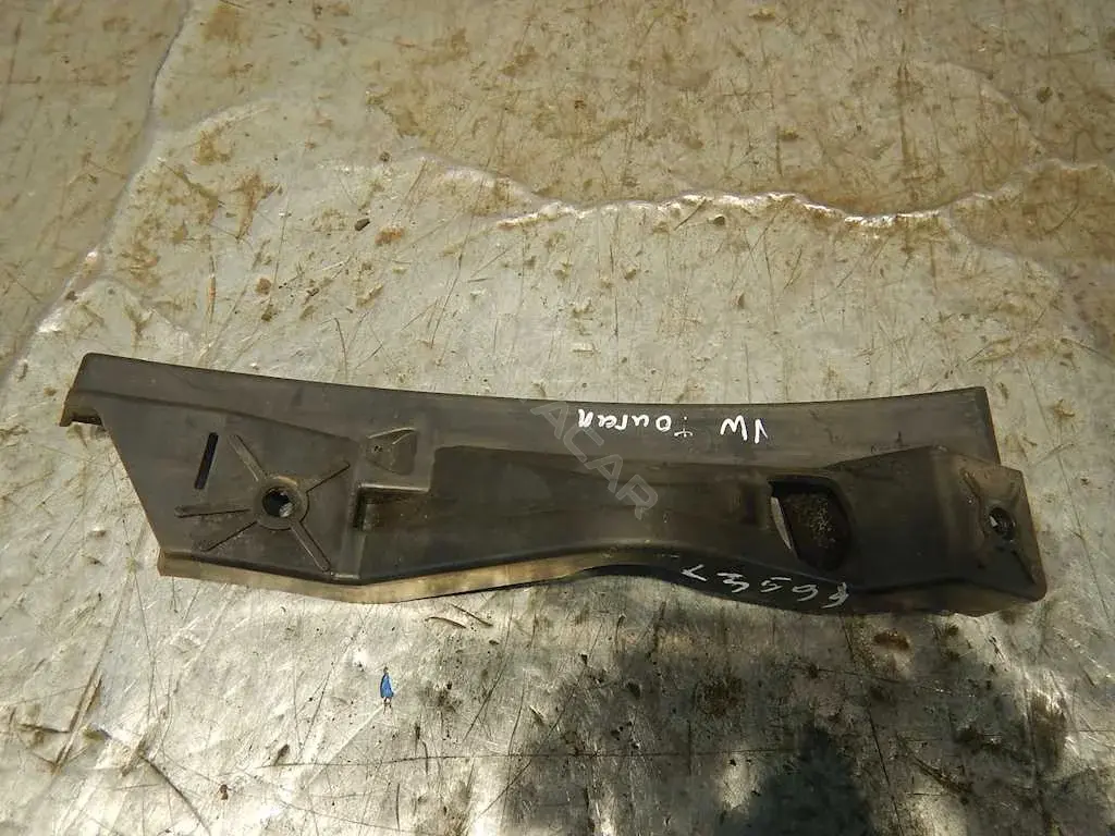 Кронштейн-направляющая бампера 1T0807890A, 1T0807890B, 1T0807899B