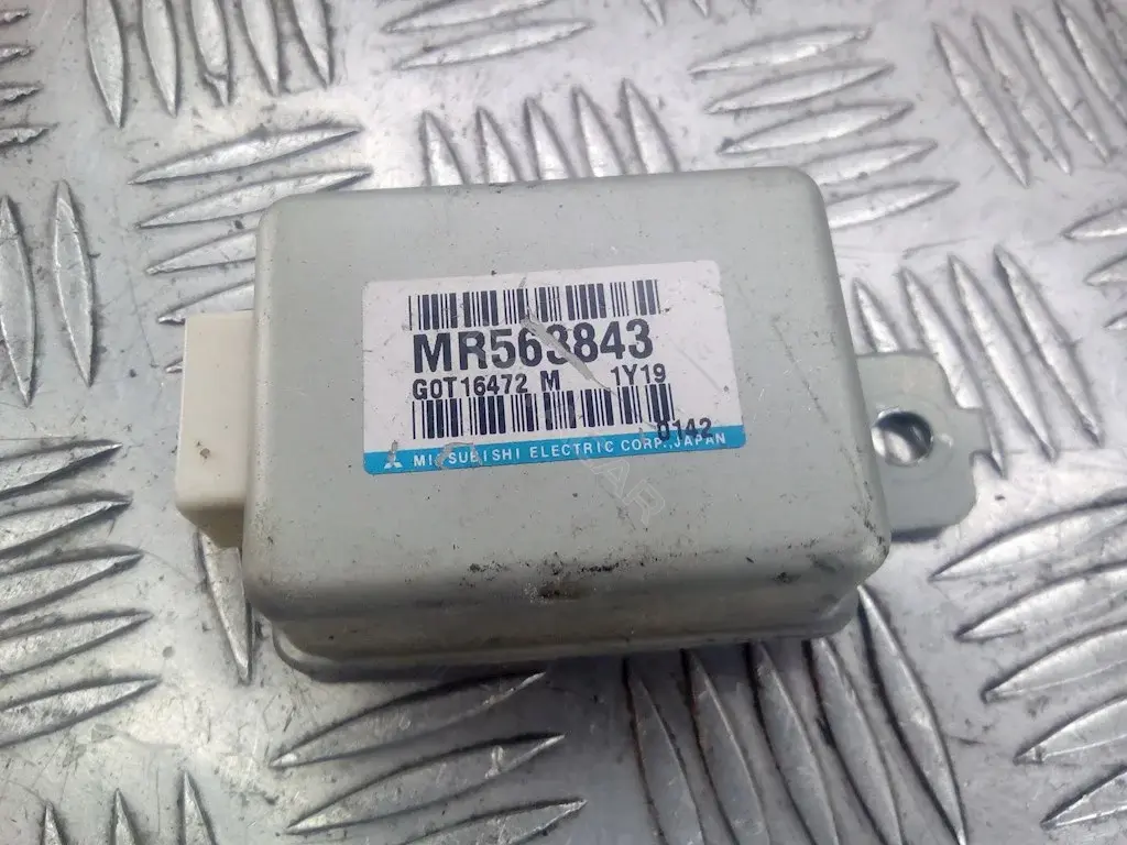 Блок круиз-контроля MR563843