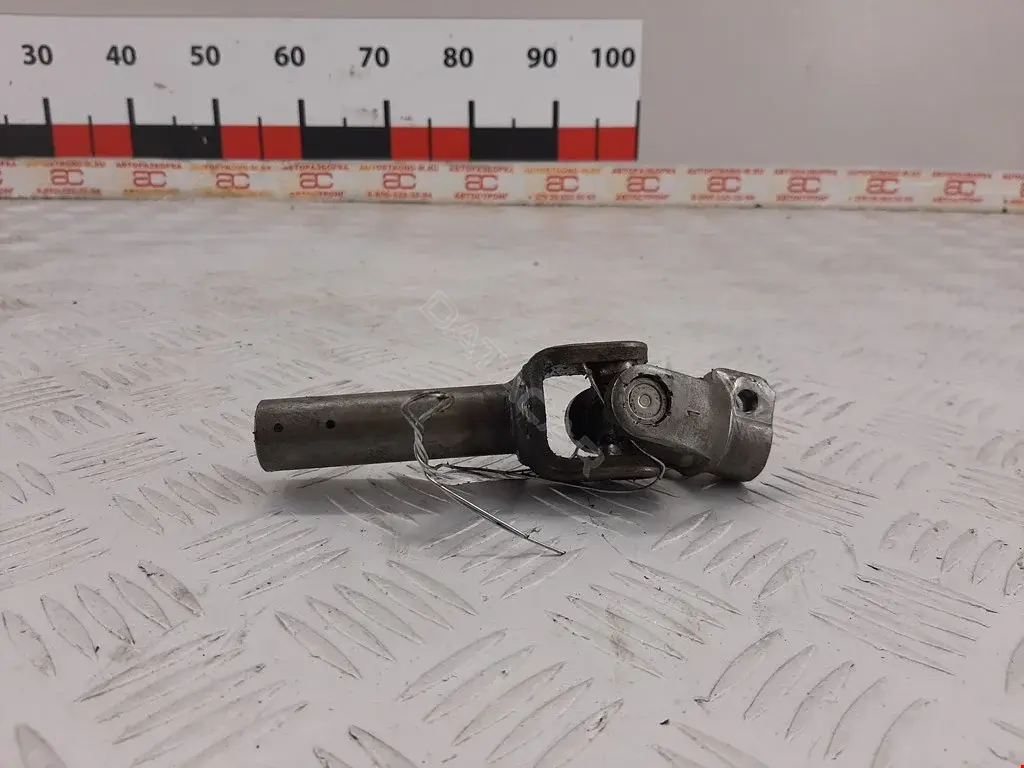 Рулевой карданчик MR407729