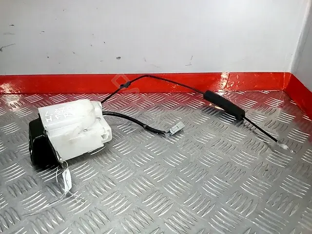 Замок крышки багажника 74801S7S003