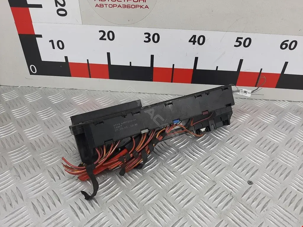 Блок предохранителей 61146932452, 61146957330-01