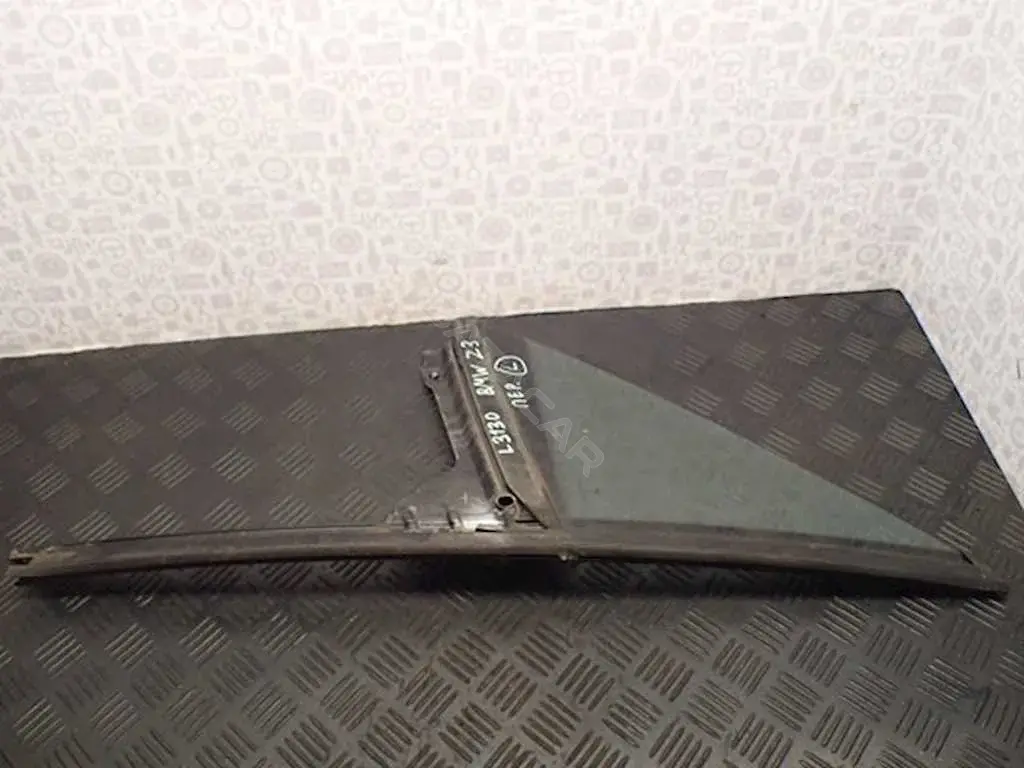Стекло двери 51328410161