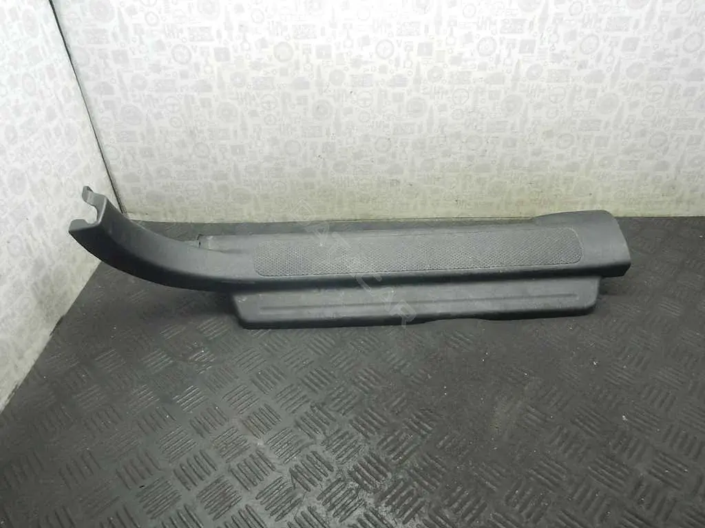 Накладка на порог 84251S9A003