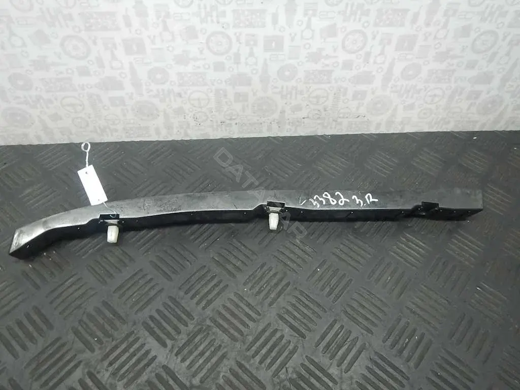 Кронштейн-направляющая бампера 866142B000, 866142B001